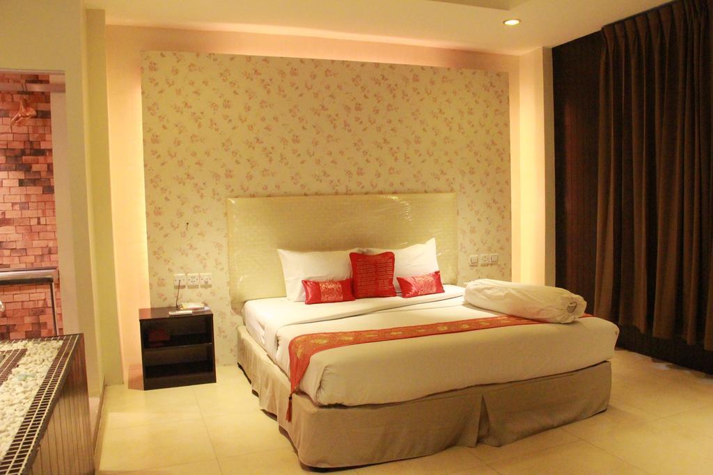 Nim See Seng Hotel Chiang Mai Room photo