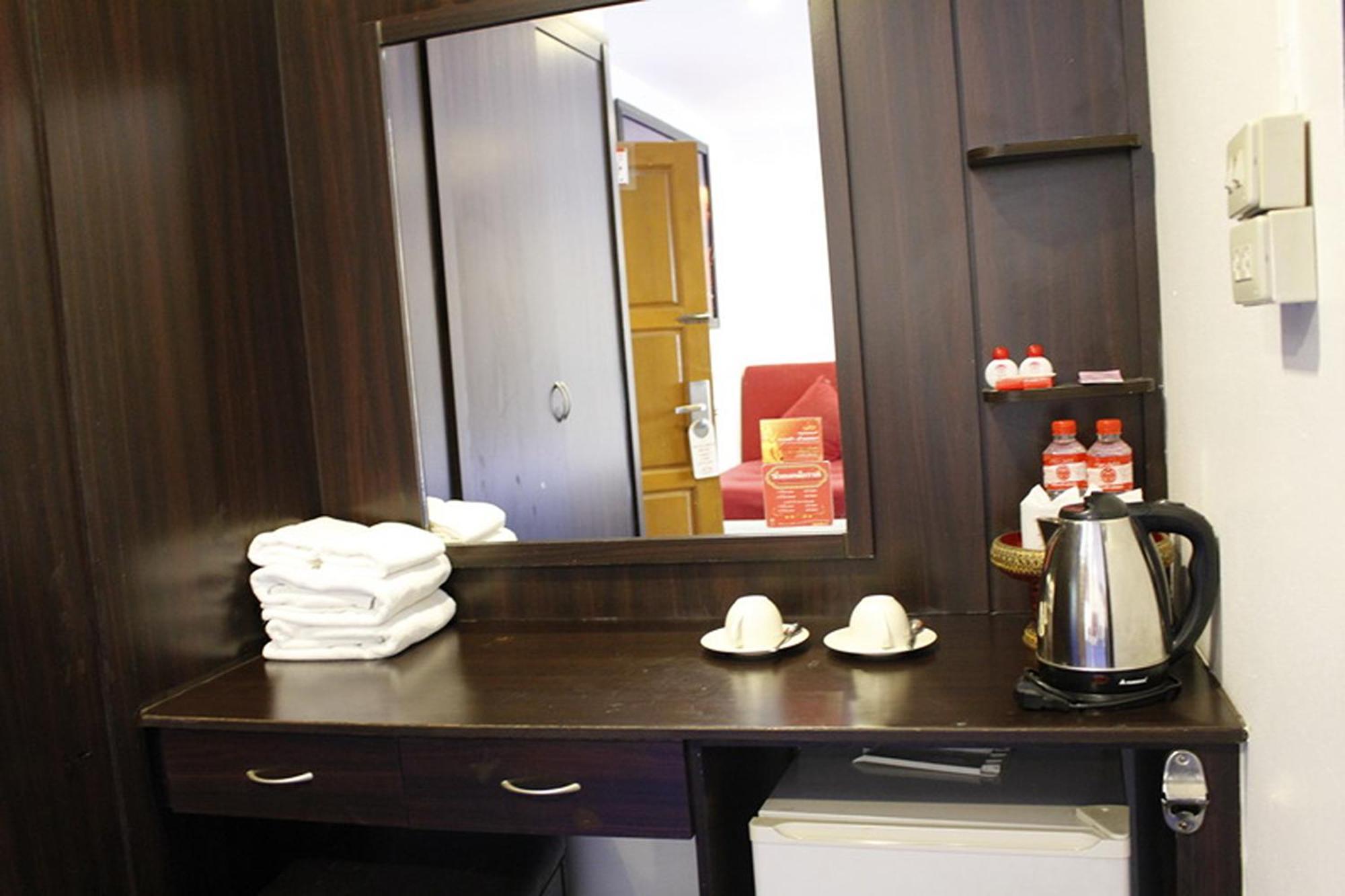 Nim See Seng Hotel Chiang Mai Exterior photo
